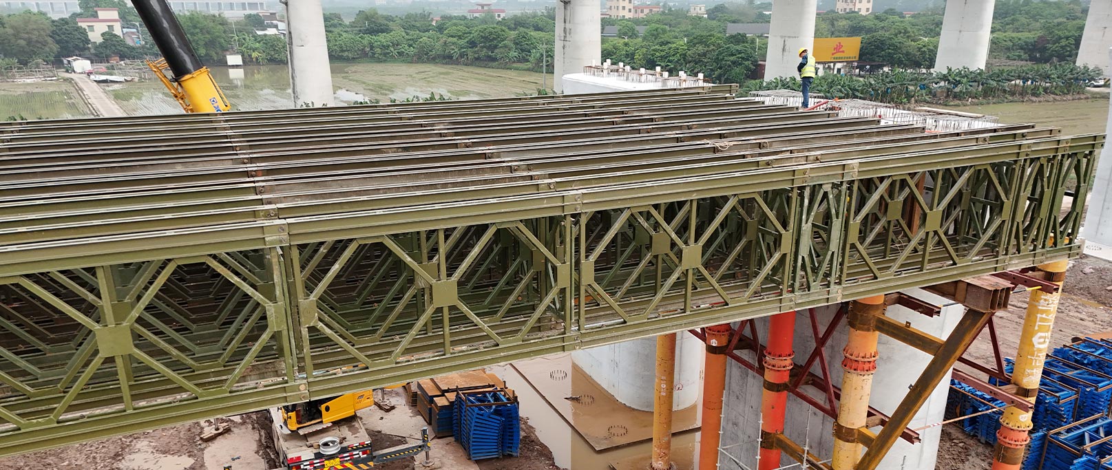 สะพานขนาดใหญ่พิเศษของสถานีเหอโจว บนรถไฟความเร็วสูงจูไห่-จ้าวชิง